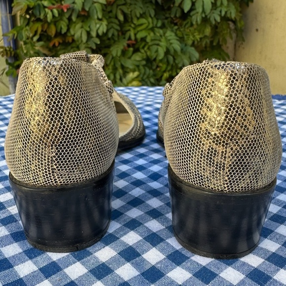 Stuart Weitzman Snakeskin Cage Sandals size 4W - Picture 5 of 6